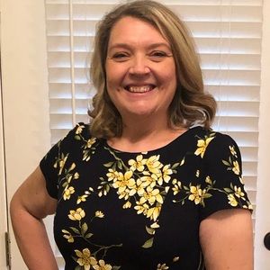 Meet your Posher, Courtney